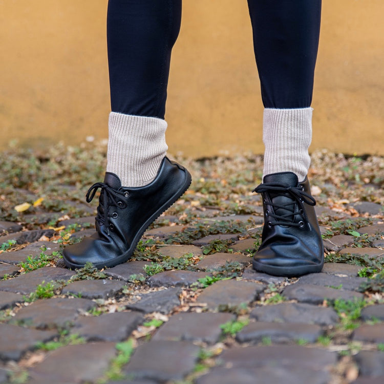 Ahinsa Ananda Barefoot Black